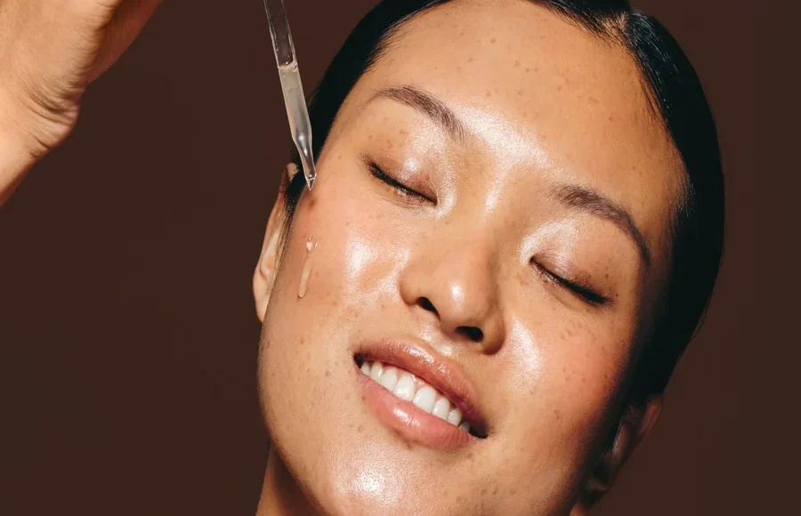 Why Face Serums Are an Essential Step in a Skincare Routine