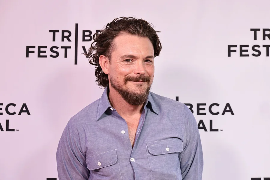 Clayne Crawford
